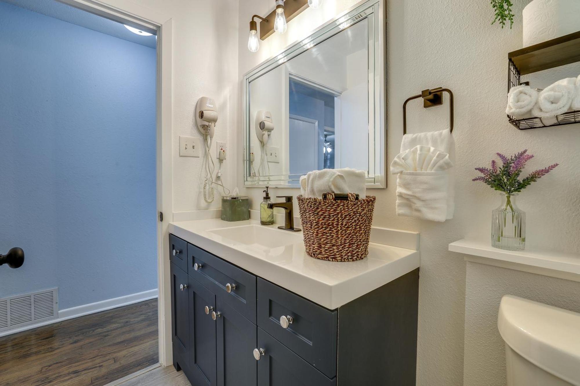 Family And Pet Friendly Stay - 15 Min To Downtown Six Flags Seaworld Very Close To Hospitals San Antonio Exterior photo